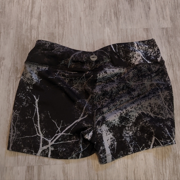 Like-New Set of Avia Marbled Gray Activewear Shorts and Leggings Size XS‎ and S - Picture 7 of 12